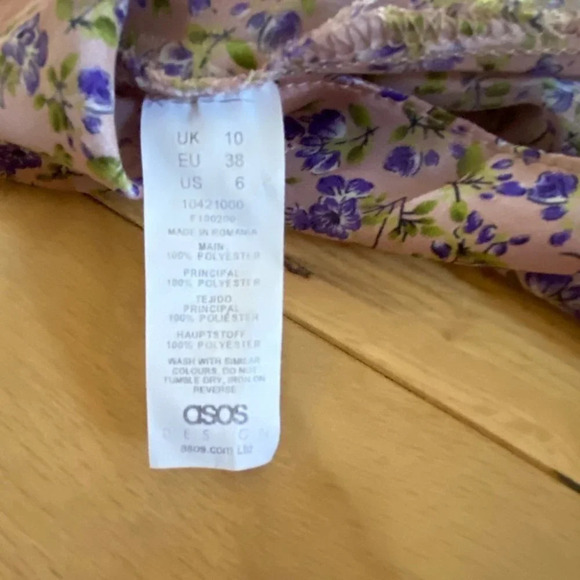 ASOS Curve Blouse Size 6 Floral Print Batwing Sleeves Ruffles Silky - Picture 6 of 17